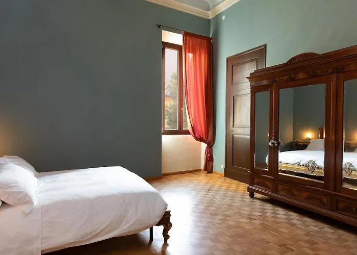 Palazzo Baronio- Casa Di Olimpio アパート ラヴェンナ